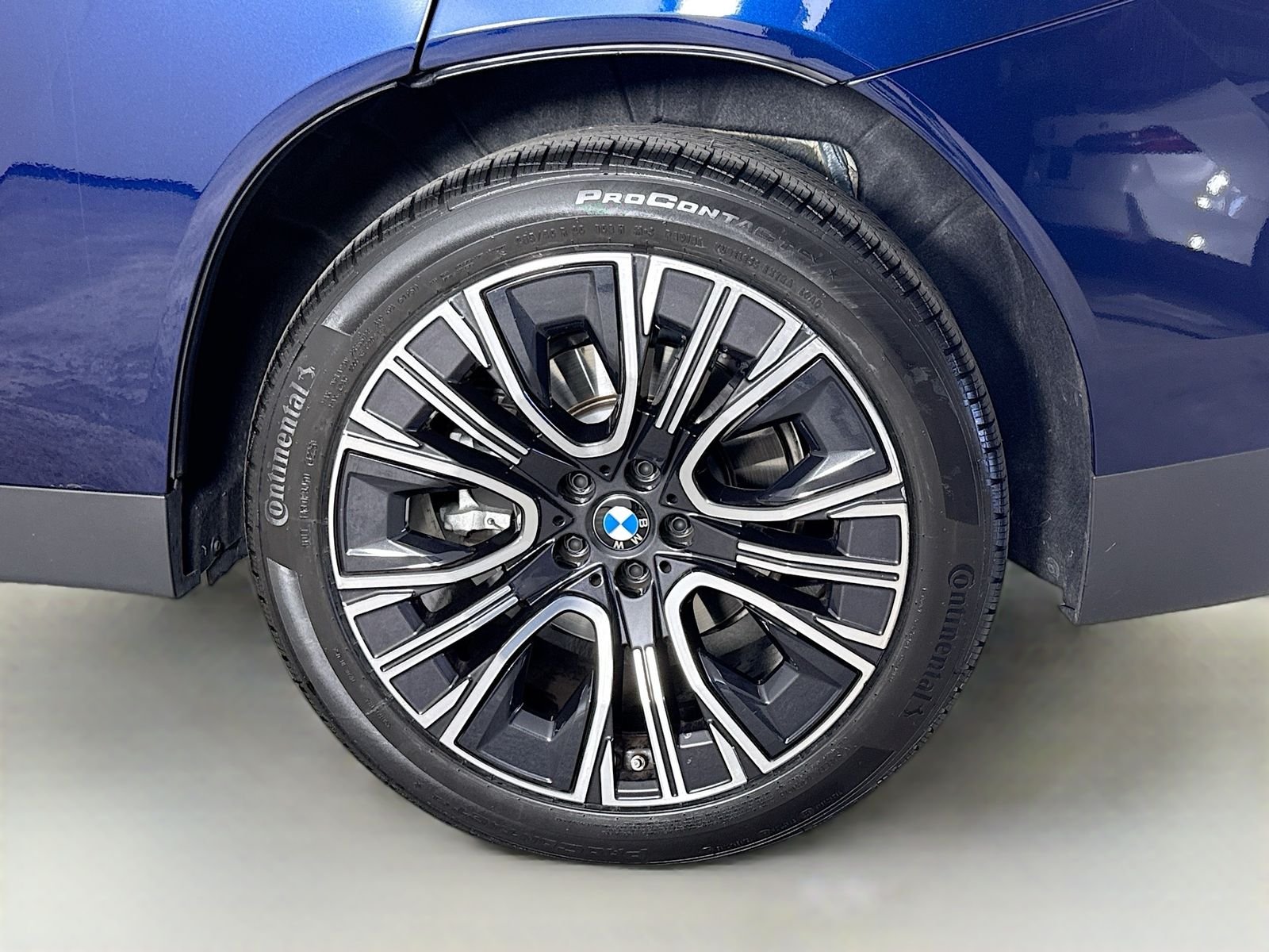 Used 2026 Tanzanite Blue II Metallic BMW 30 xDrive image 32