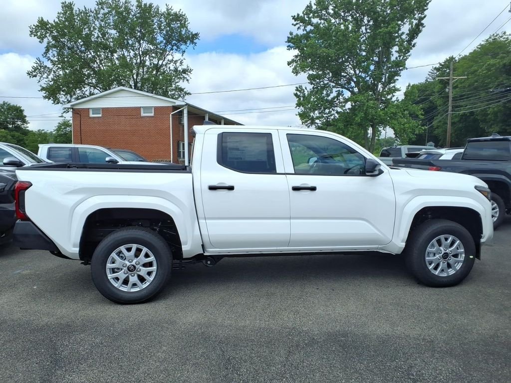 New 2026 Ice Cap Toyota SR image 2