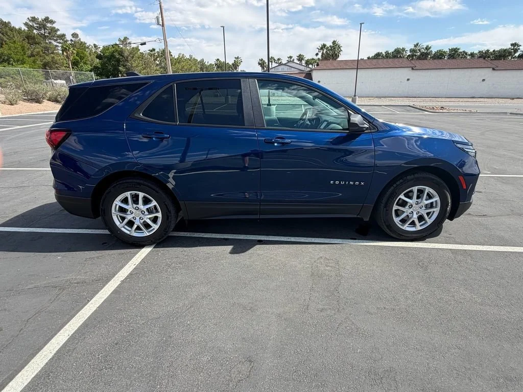 Used 2022 Chevrolet Equinox LS with VIN 3GNAXHEV0NS216005 for sale in Pahrump, NV