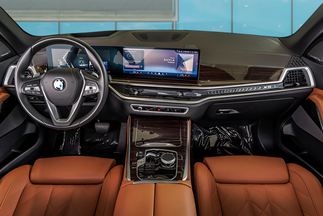 Used 2026 Black BMW xDrive40i image 10
