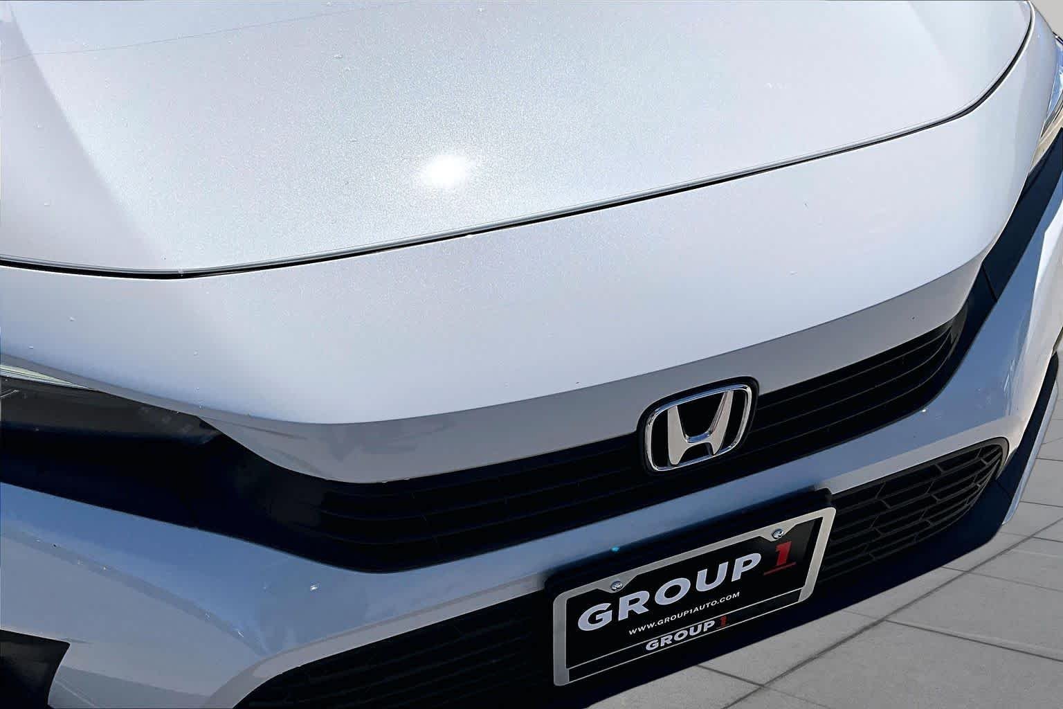 Used 2022 Platinum White Pearl Honda EX image 28