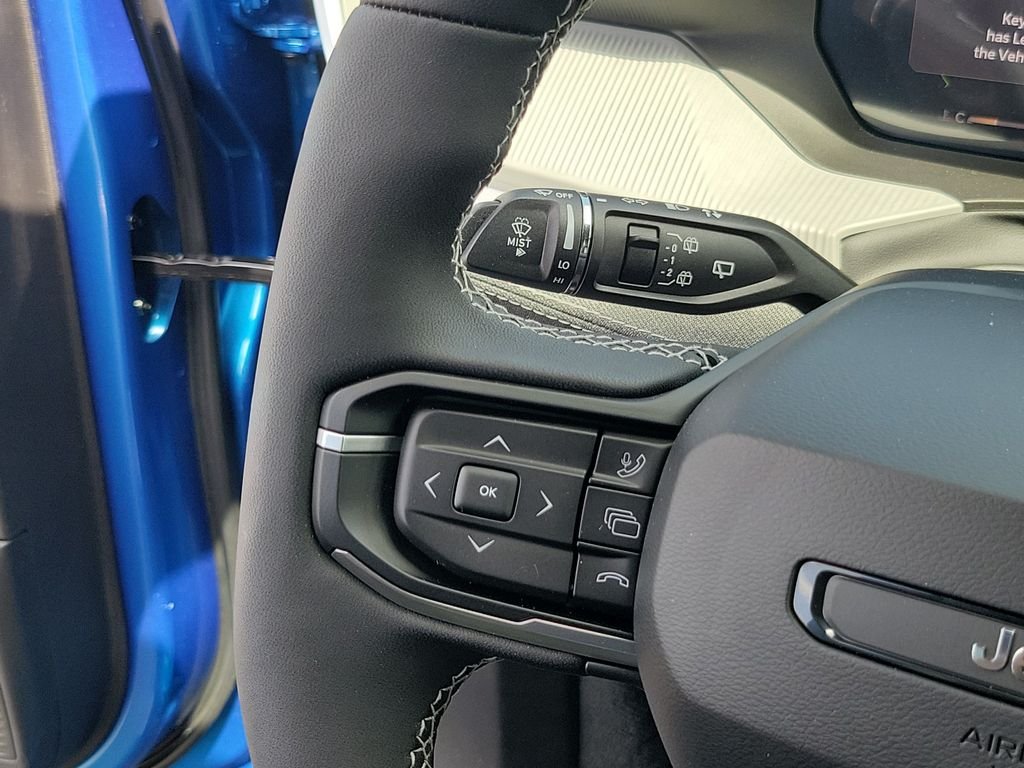 New 2026 Hydro Blue Pearl-Coat Exterior Paint Jeep Laredo image 23