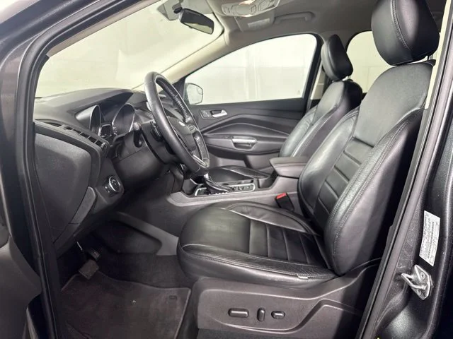 Used 2018 Gray Ford SE image 11