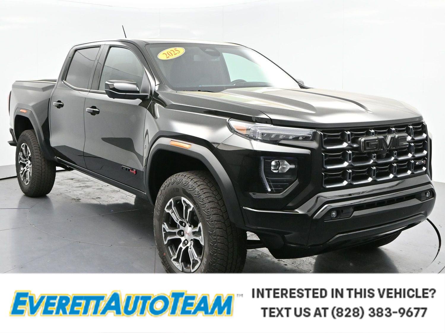 2025 GMC Canyon 4WD AT4 Crew Cab Short Box's photo