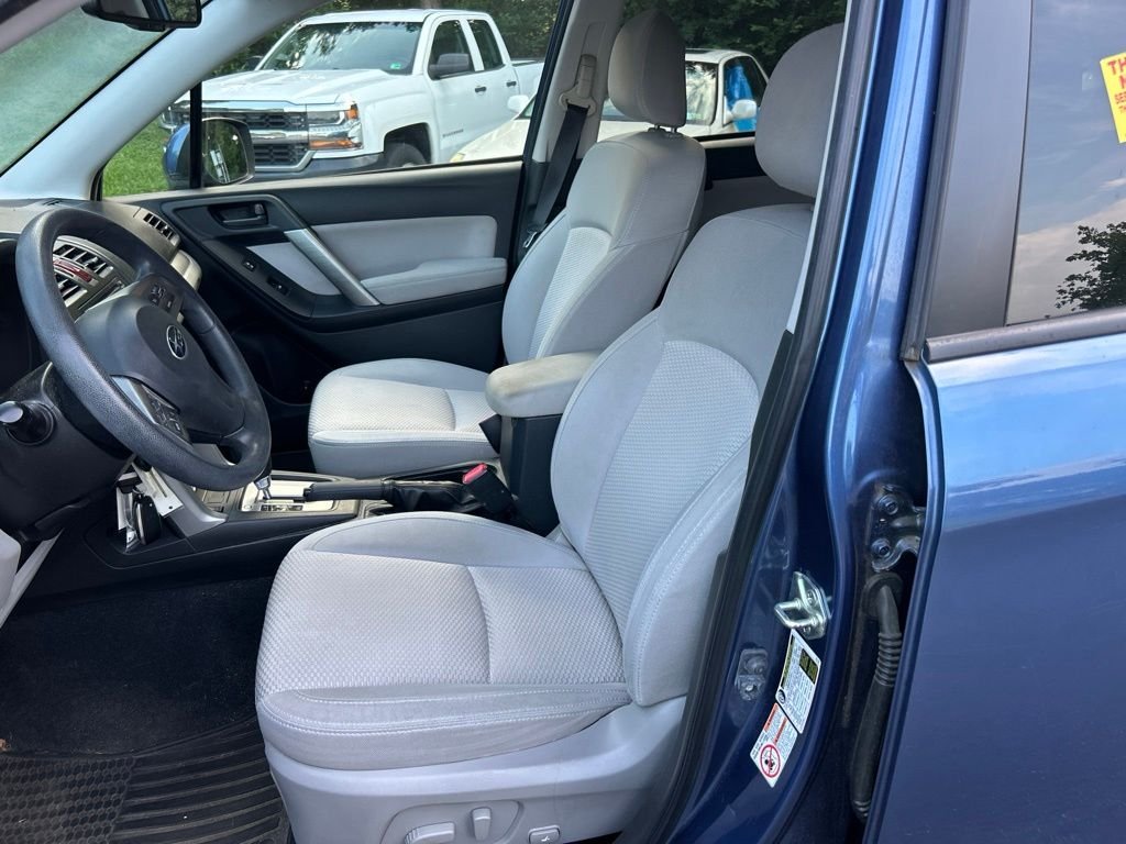 Used 2015 Blue Subaru 2.5i Premium image 14