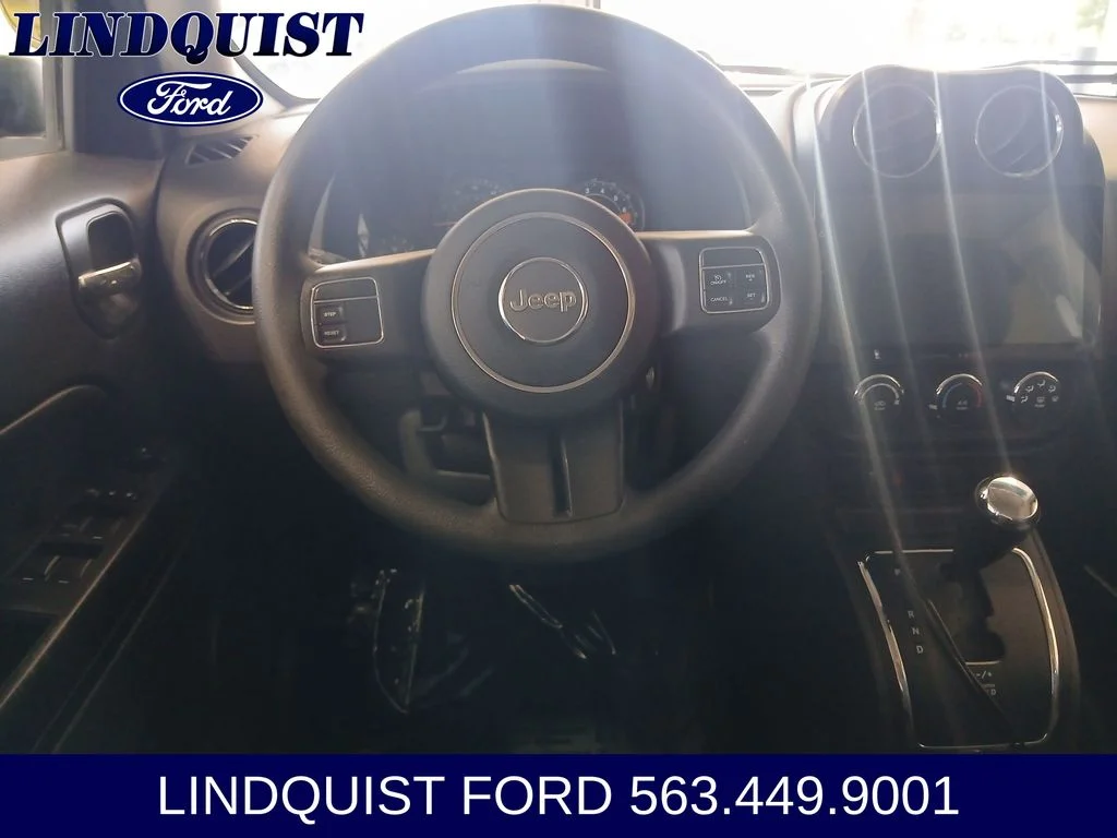 Used 2015 Bright White Clearcoat Jeep Sport image 12