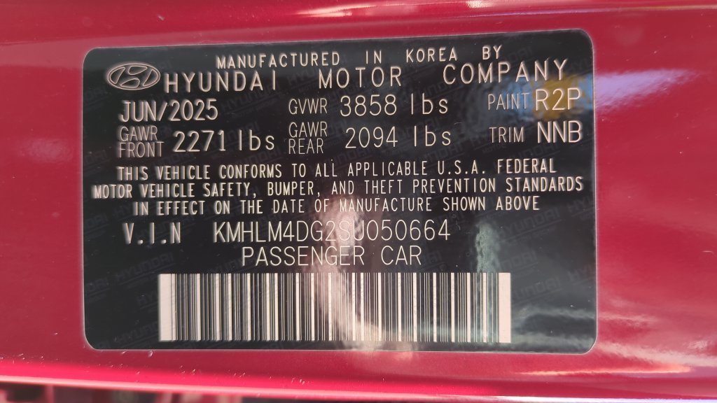 Certified Used 2025 Red Hyundai SEL Sport image 22