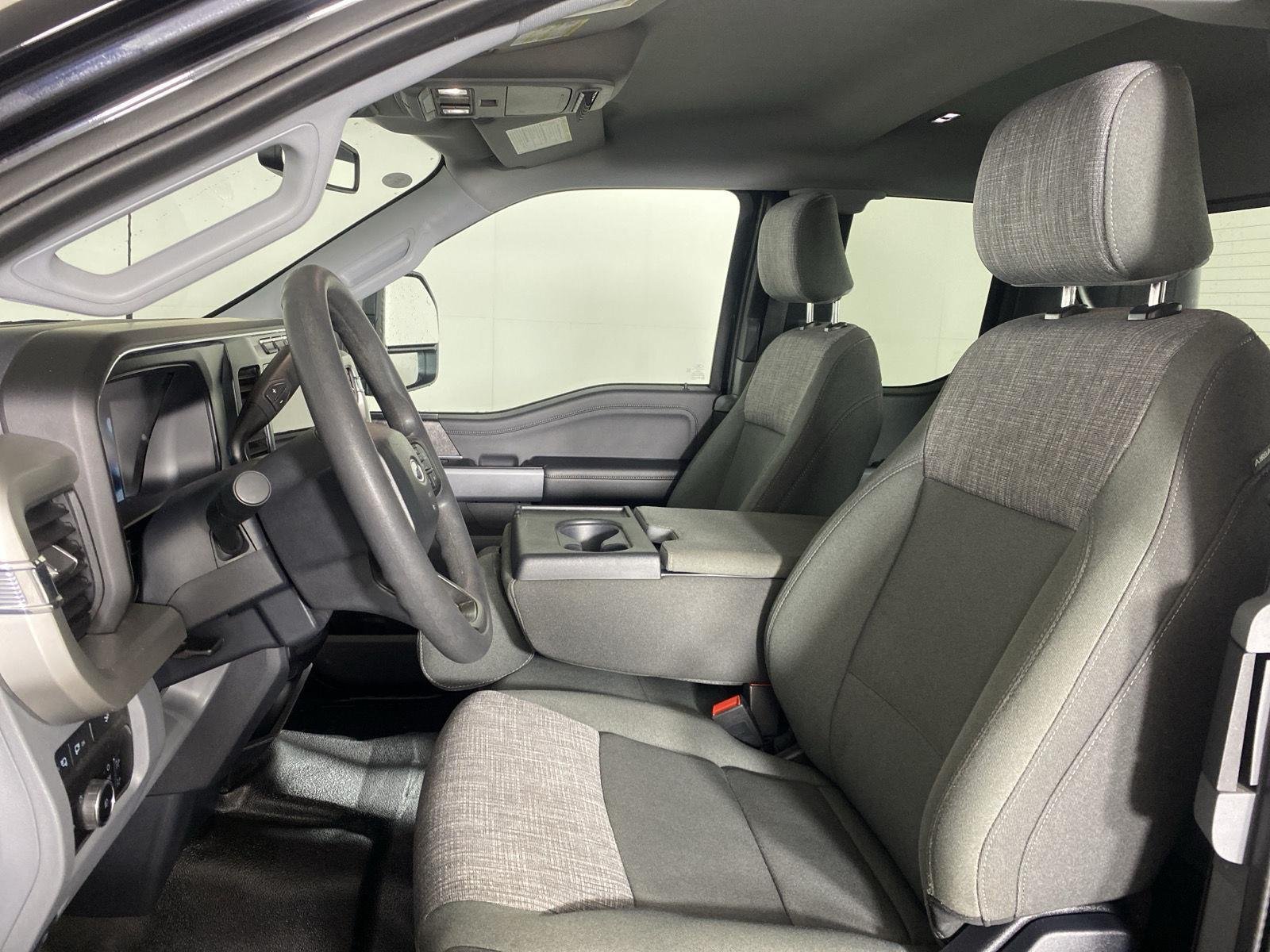 Used 2023 Black Metallic Ford XLT image 33
