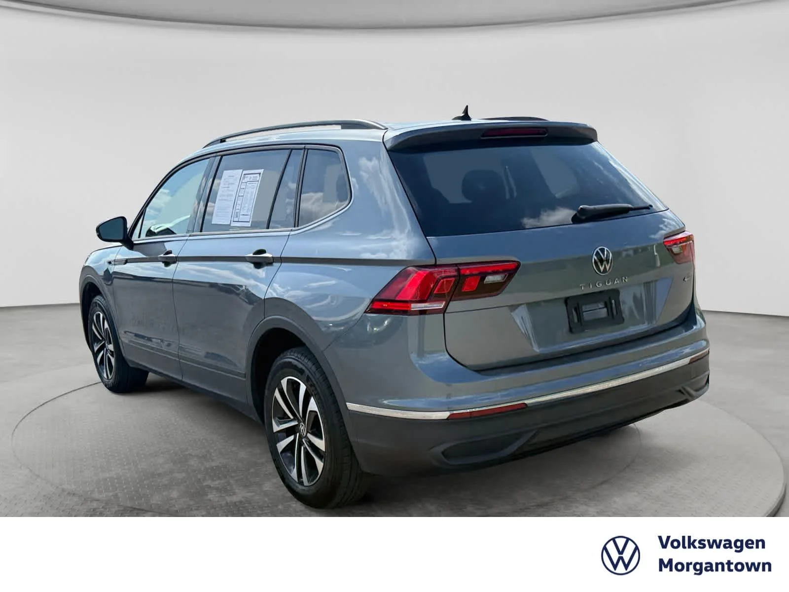 Used 2022 Platinum Gray Metallic Volkswagen S image 7
