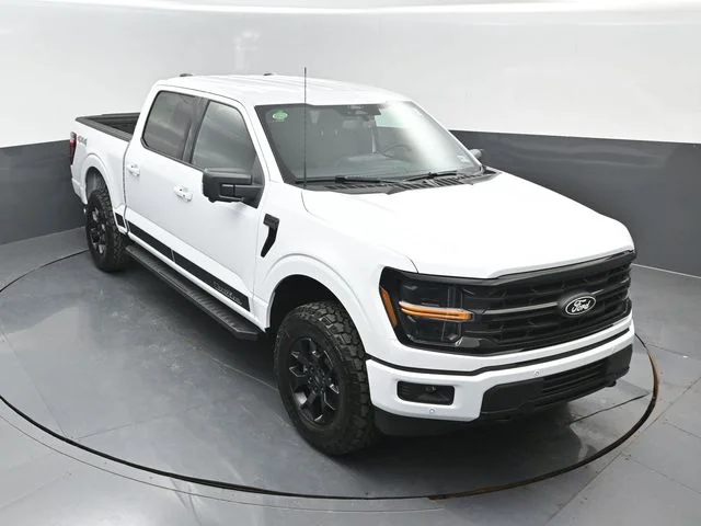 New 2026 Oxford White Ford XLT image 19