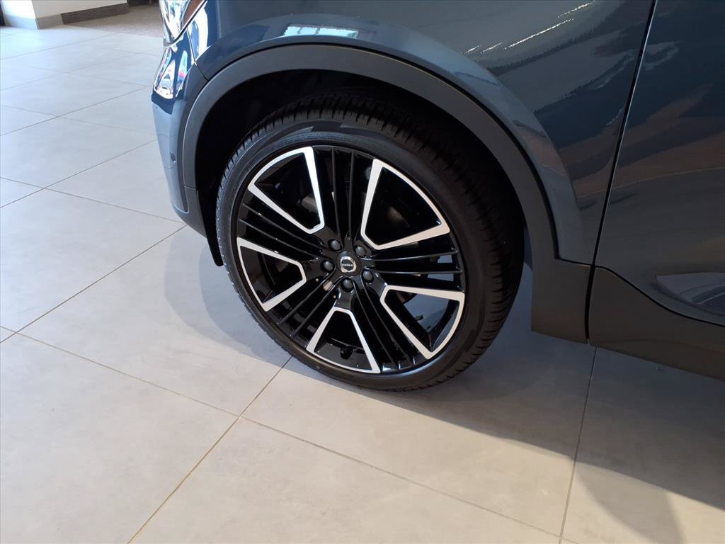 New 2026 Denim Blue Volvo Ultra Black Edition image 9
