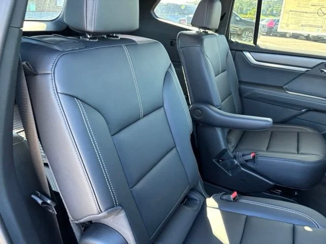 New 2026 Ebony Twilight Metallic GMC Elevation image 22