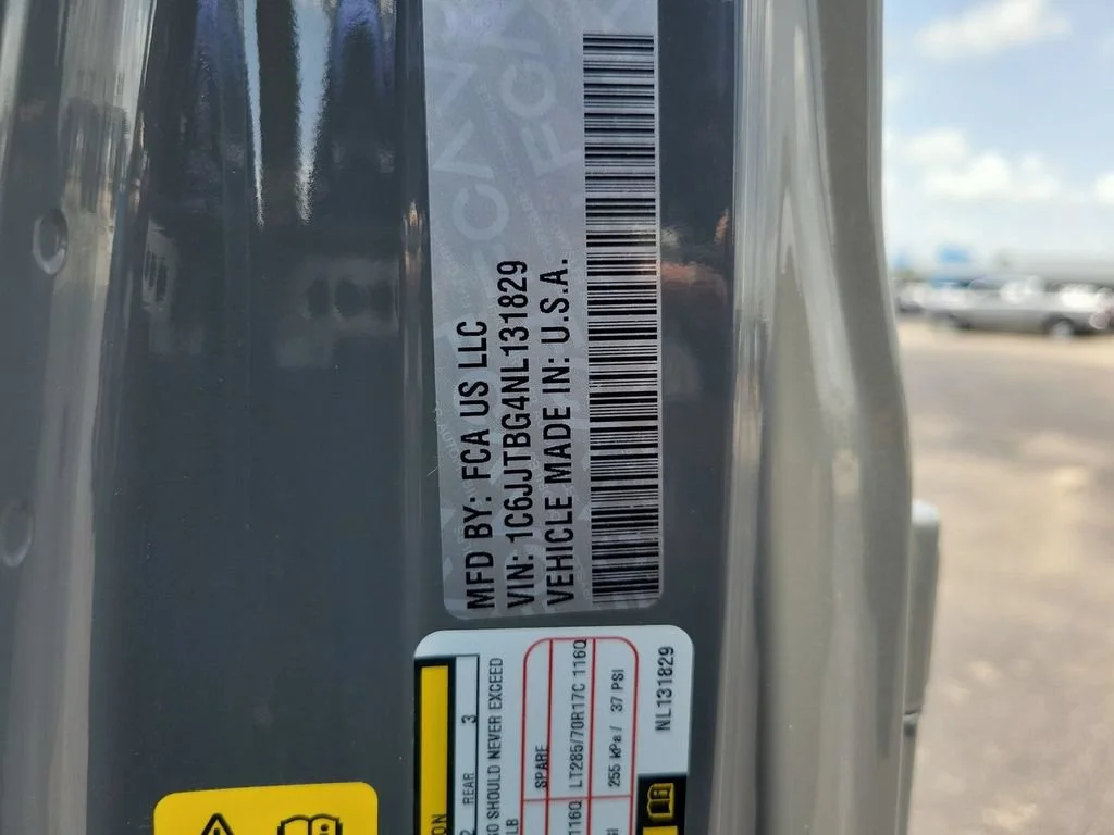 Used 2022 Gray Jeep Rubicon 4x4 image 33