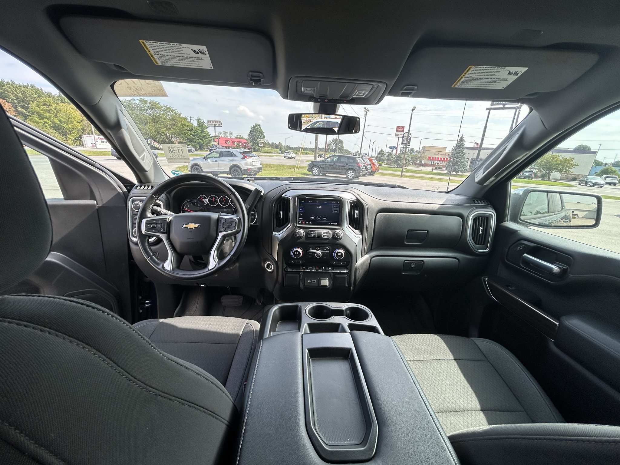 Used 2022 Northsky Blue Metallic Chevrolet LT image 10