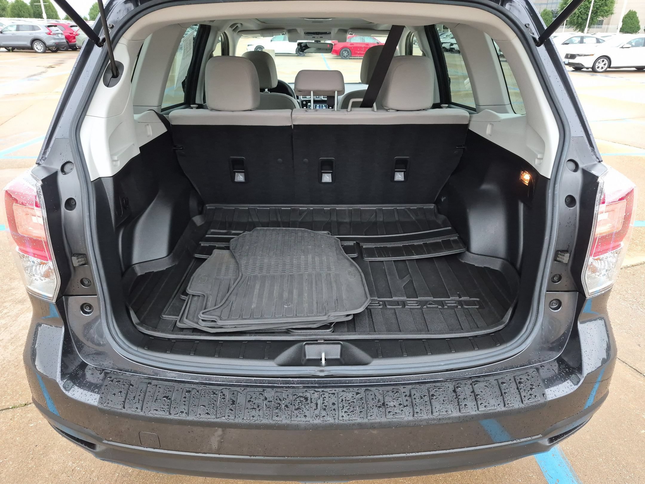 Used 2018 Dark Gray Metallic Subaru 2.5i Premium AWD image 25