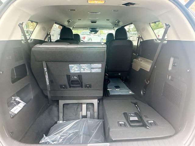 New 2026 Ceramic Silver Kia EX image 27