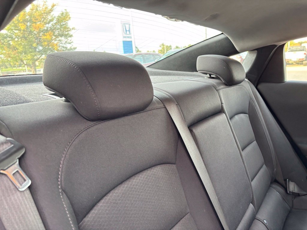 Used 2021 Silver Ice Metallic Chevrolet LT image 22