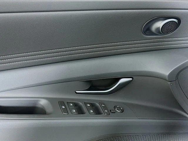 New 2026 Hyundai ELANTRA SEL Sport