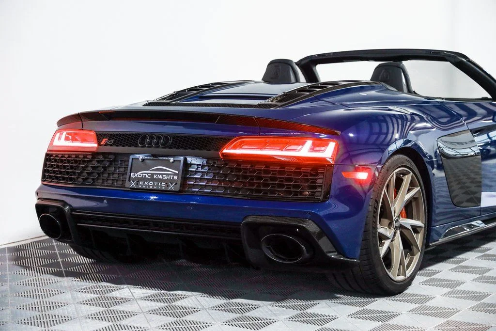 Used 2023 Blue Audi V10 performance image 8