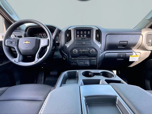New 2026 Summit White Chevrolet WT image 11