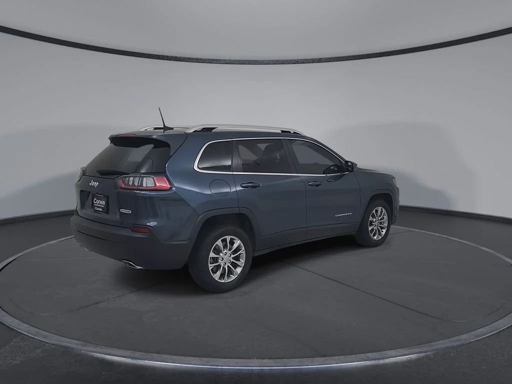 Certified Used 2021 Blue Jeep Latitude Lux image 16
