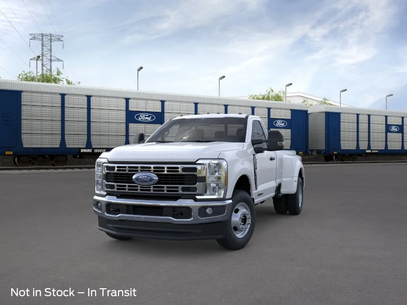New 2026 Oxford White Ford F-350® XLT image 2