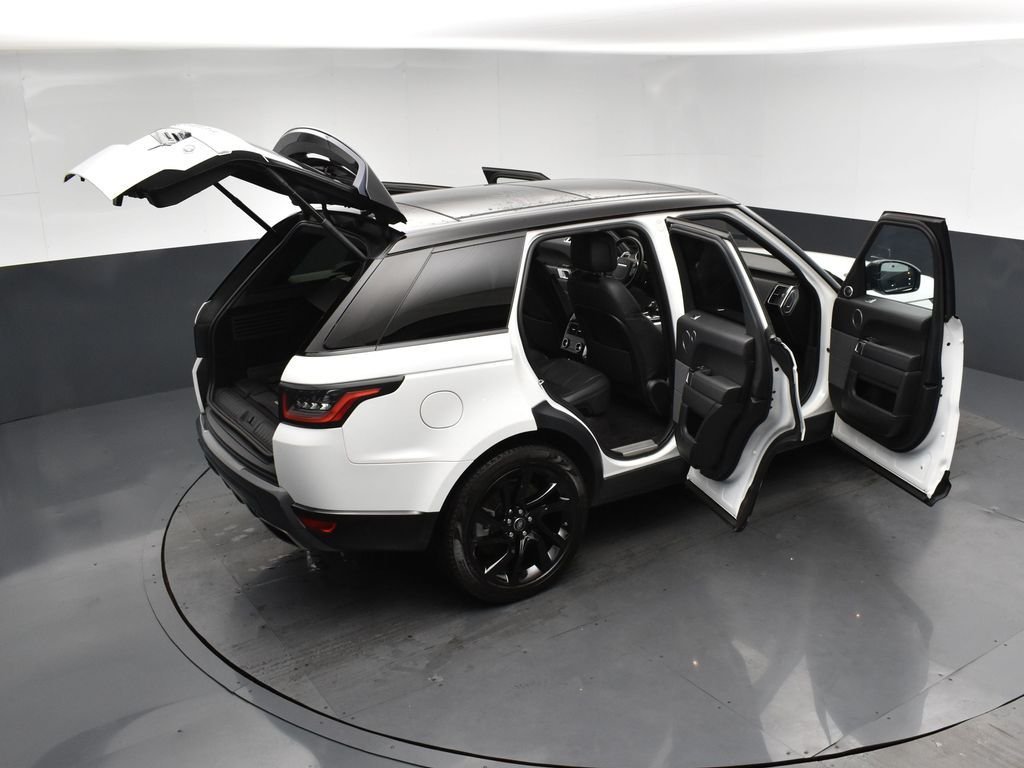 Used 2019 White Land Rover HSE image 29