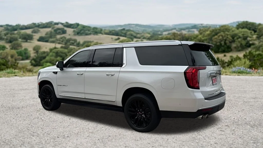 Used 2023 White GMC Denali image 6