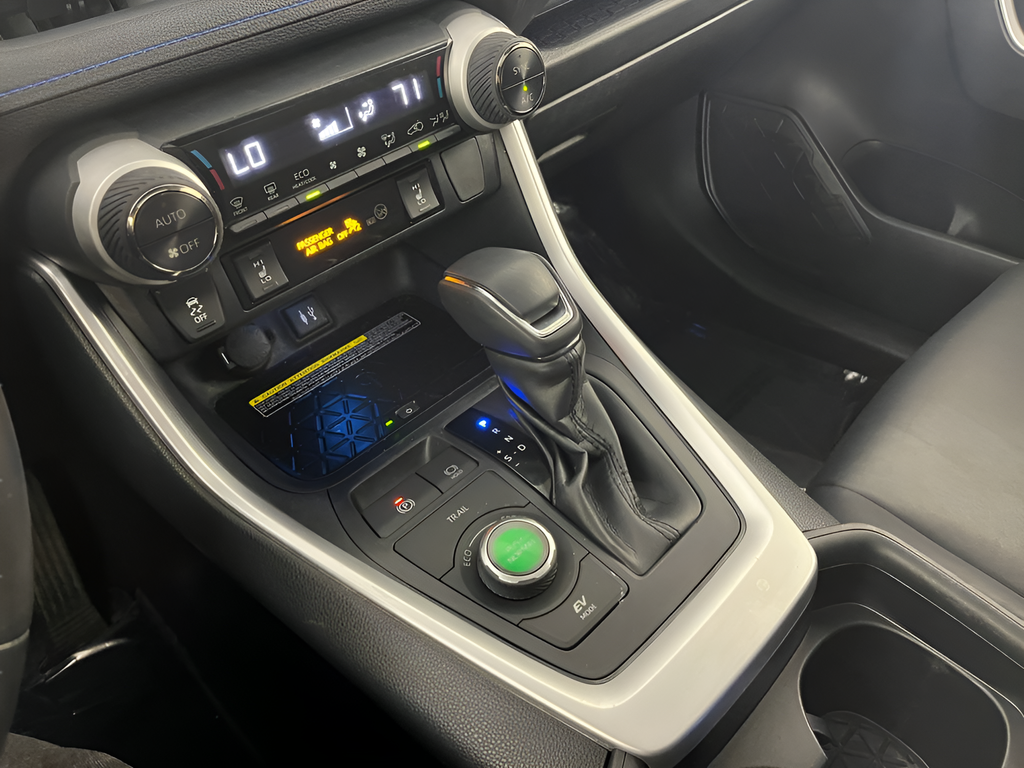 2019 Toyota RAV4 XSE - Photo 23