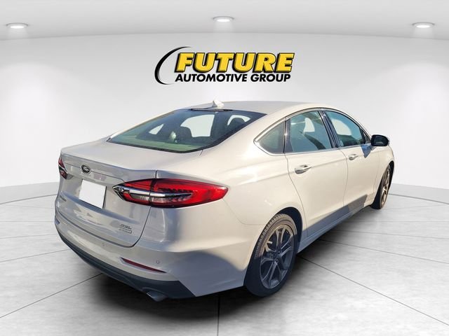 Used 2020 White Ford SEL image 3