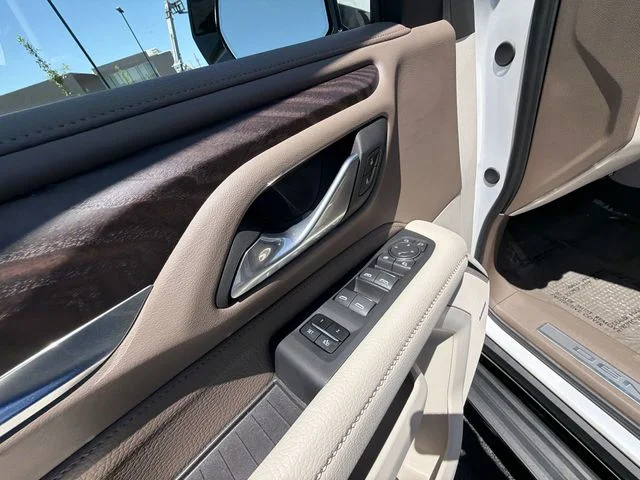 Used 2024 White GMC Denali image 13