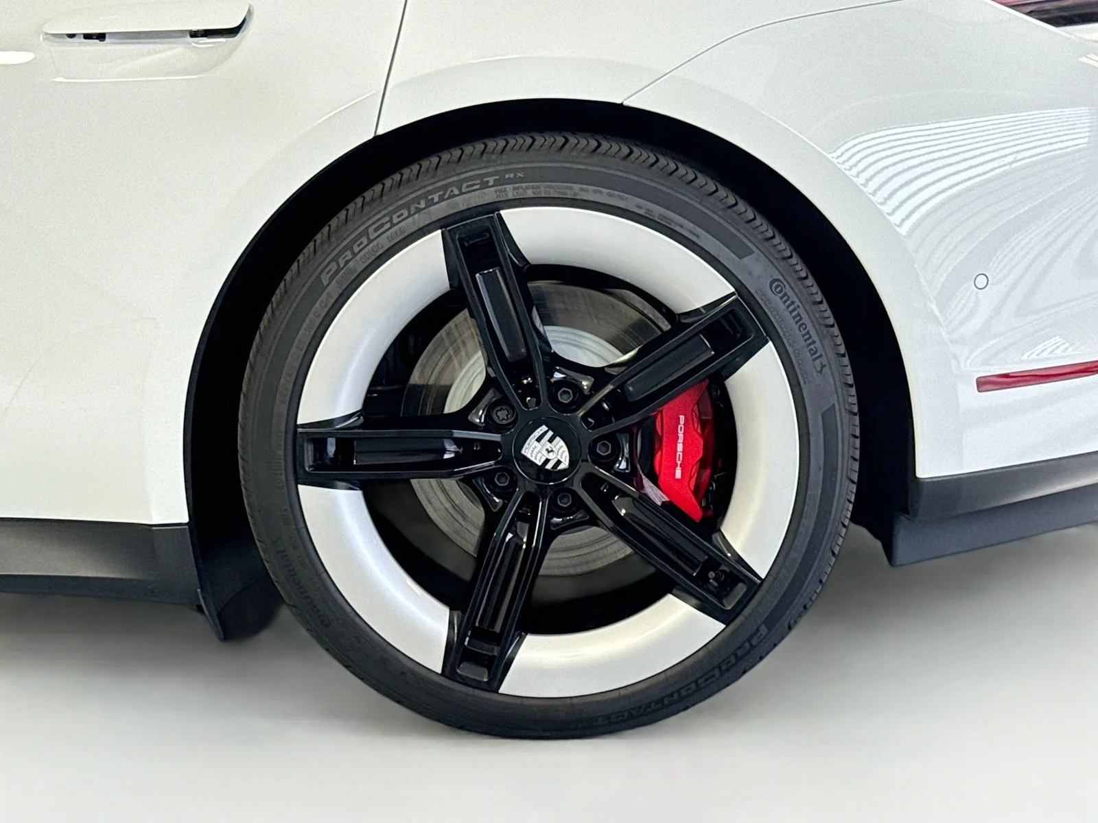New 2025 White Porsche 4S image 28