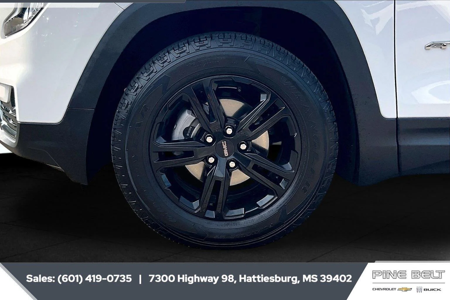 Used 2024 Summit White GMC AT4 image 7