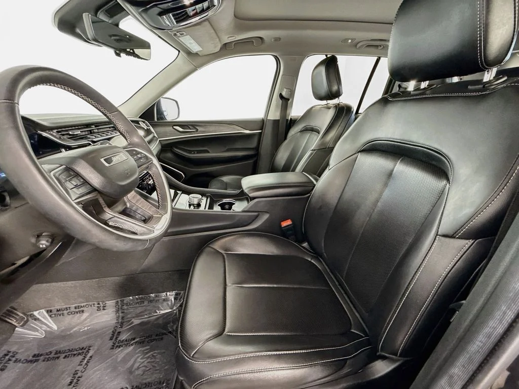 Used 2023 Gray Jeep 4xe image 21