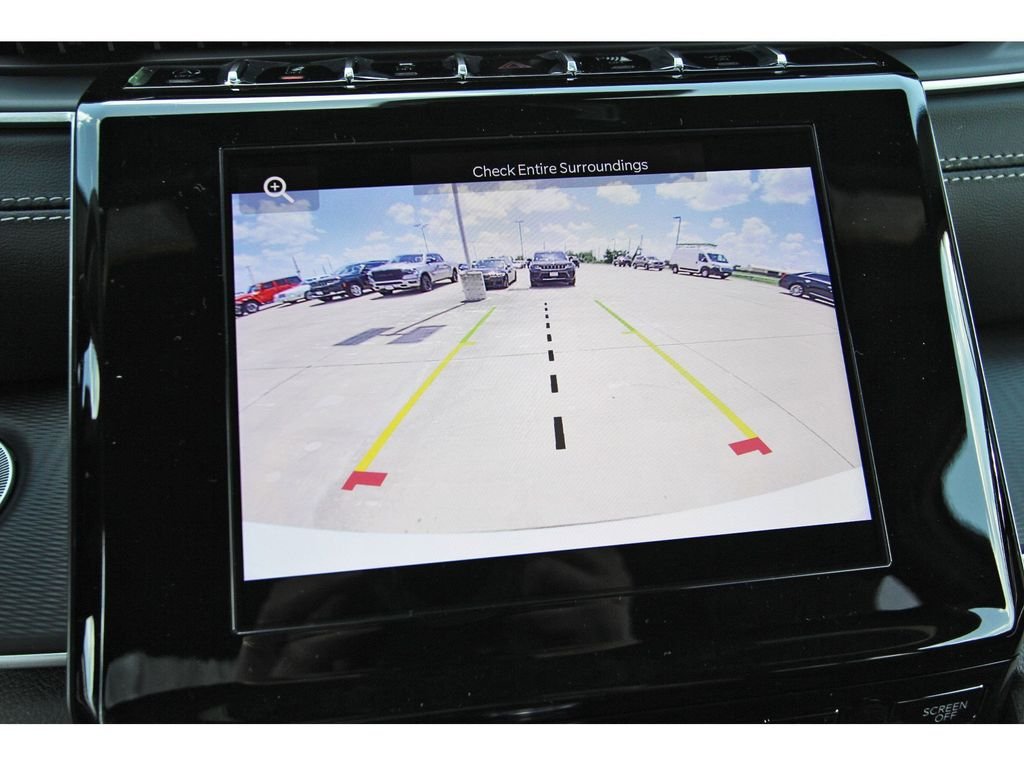 Used 2025 White Jeep Laredo image 16