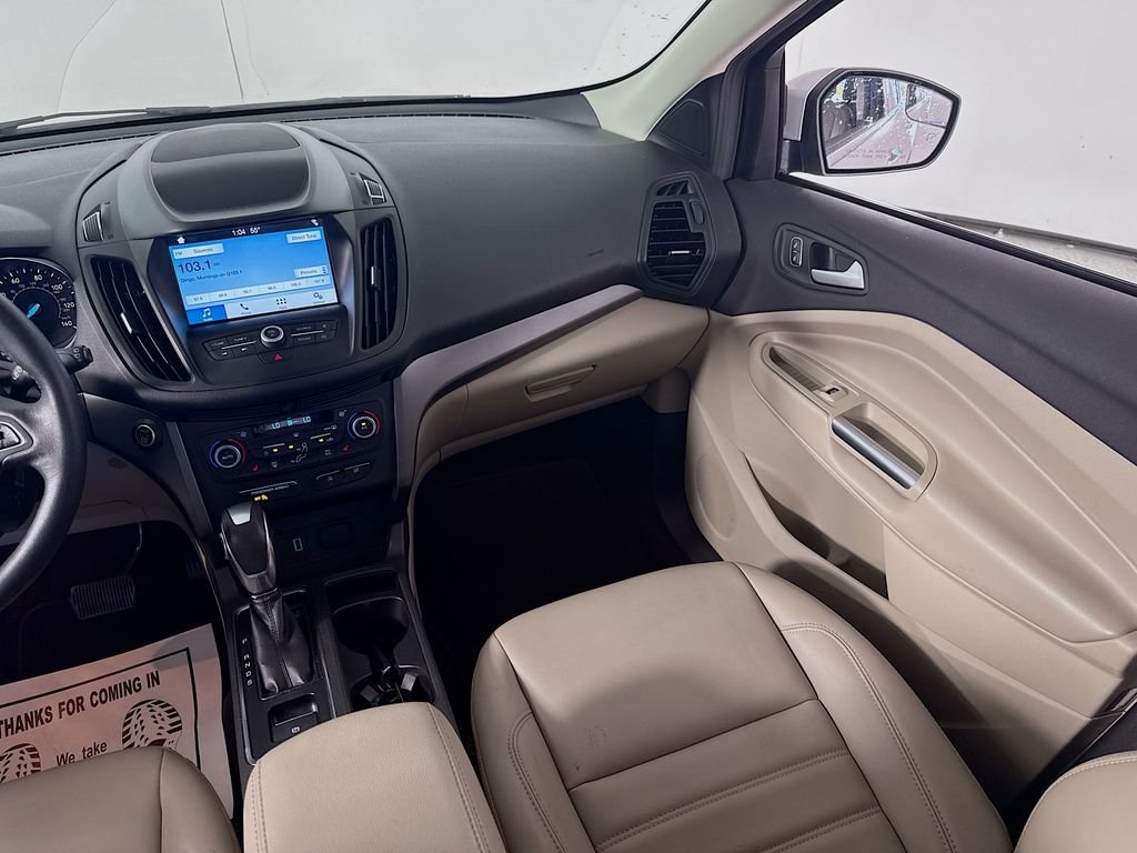 Used 2019 Oxford White Ford SEL image 23