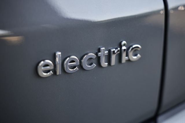 Used 2023 Galactic Gray Hyundai SE image 11