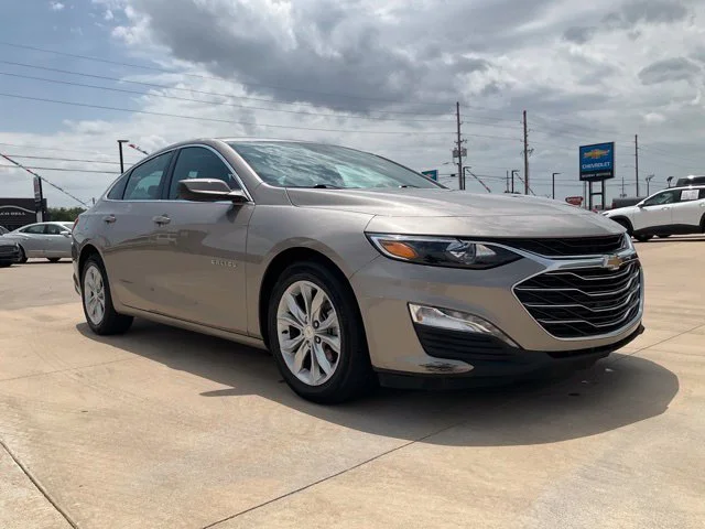 Used 2025 Gray Chevrolet LT image 32