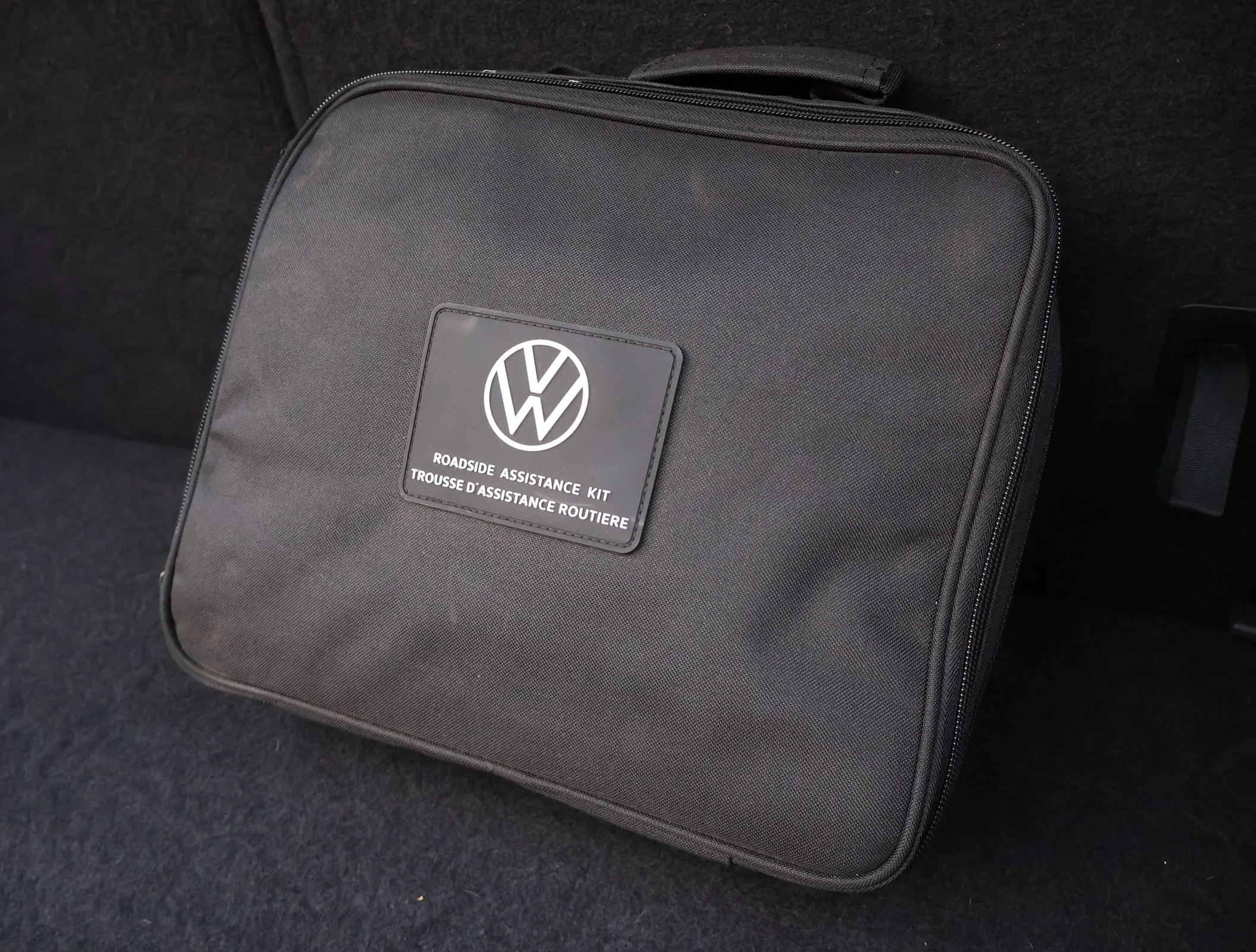 Used 2023 Gray Volkswagen SE R-Line Black image 25