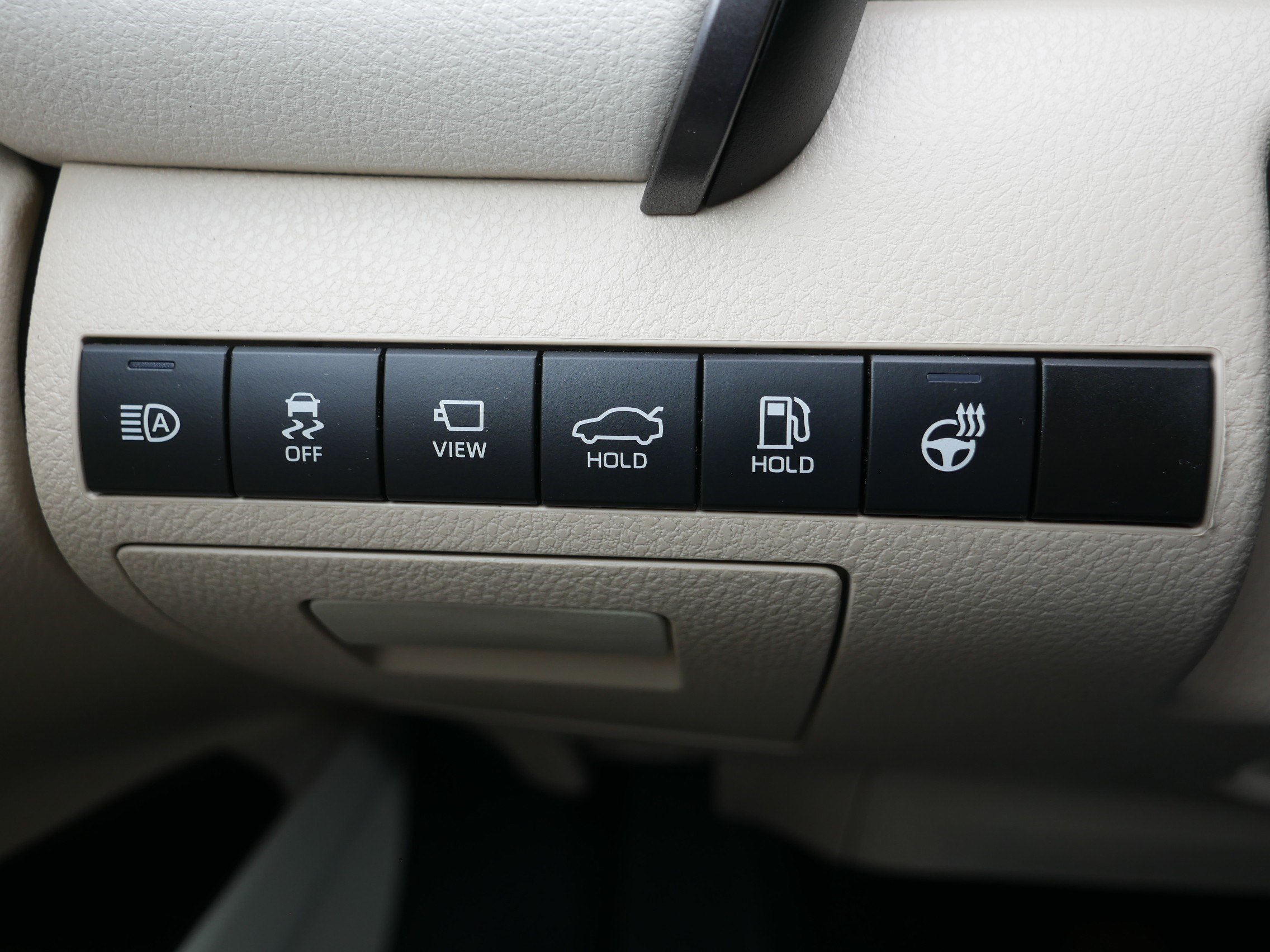 Used 2023 Wind Chill Pearl Toyota XLE image 26