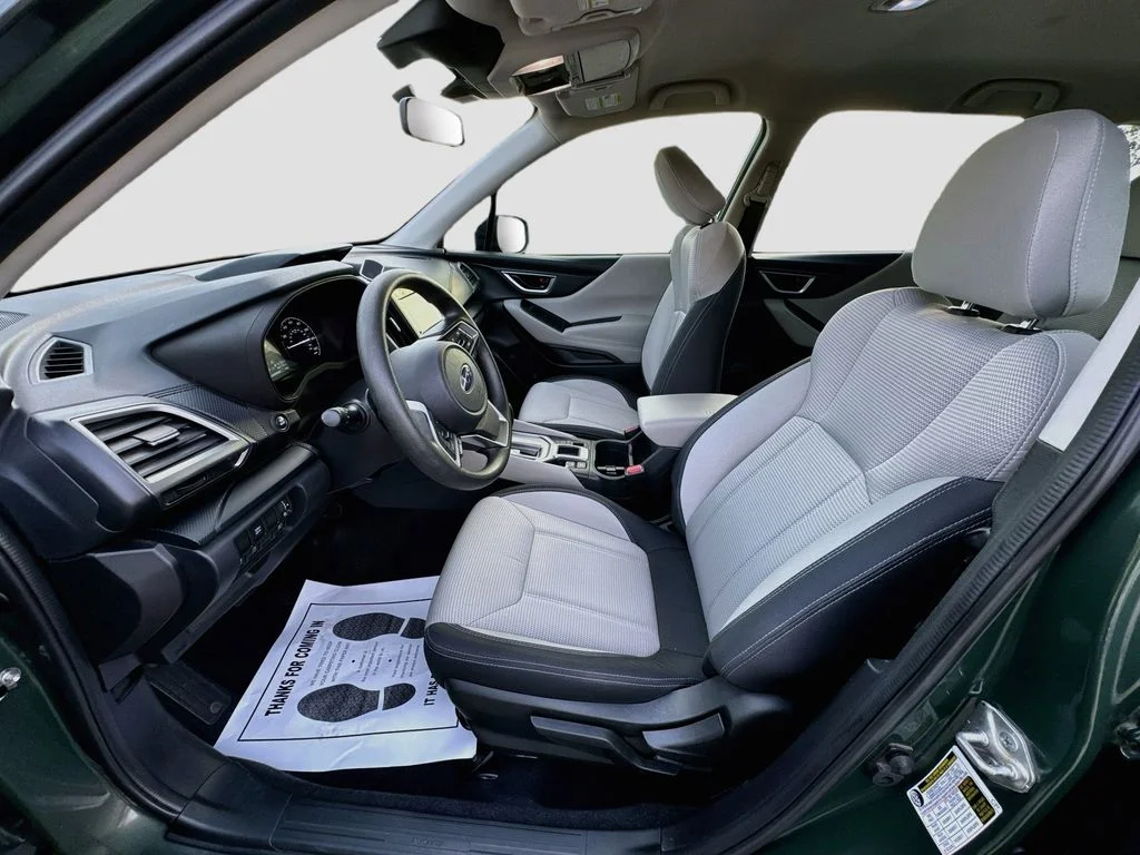 Used 2023 Green Subaru Base image 24