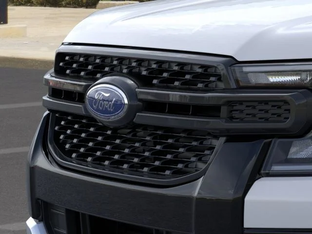 New 2026 Oxford White Ford XLT image 17