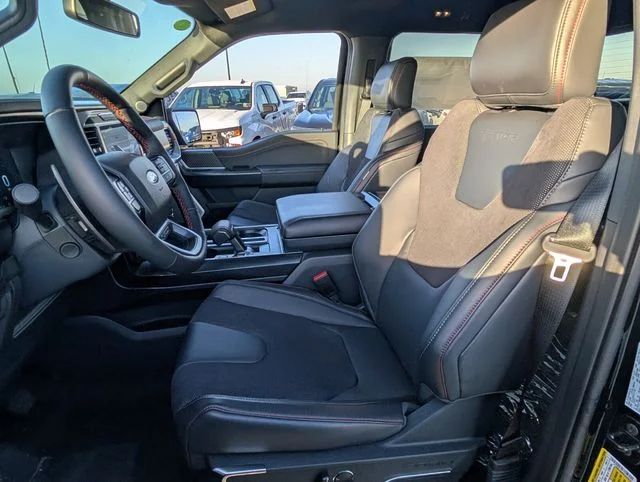 2025 Ford F-150 Raptor - Photo 6