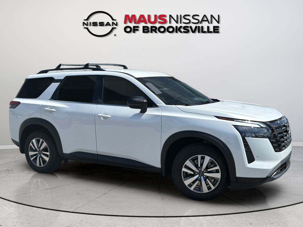 New 2026 White Nissan SL image 13