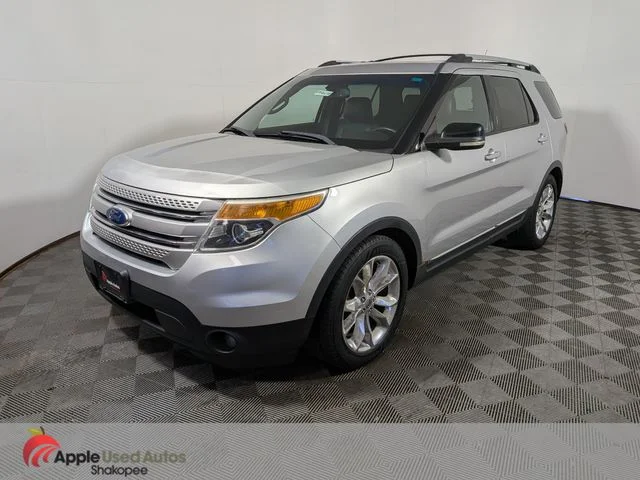 Used 2011 Silver Ford XLT image 3