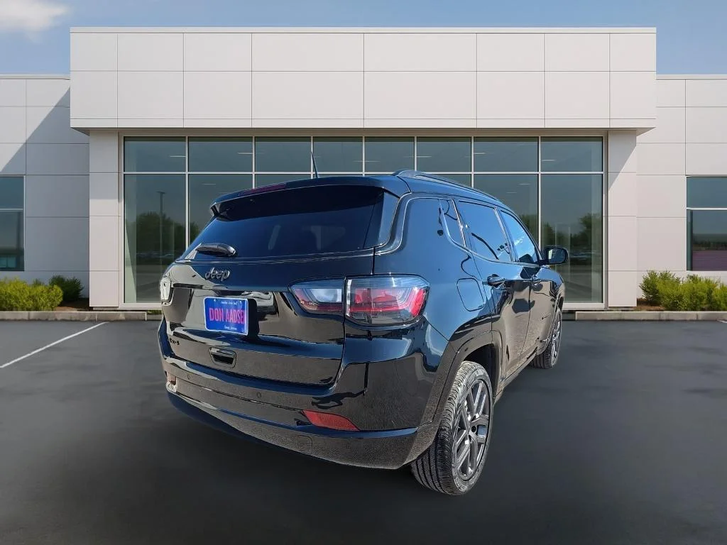 2025 Jeep Compass Limited - Photo 7