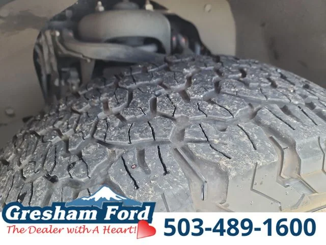 Used 2021 Oxford White Ford King Ranch image 36