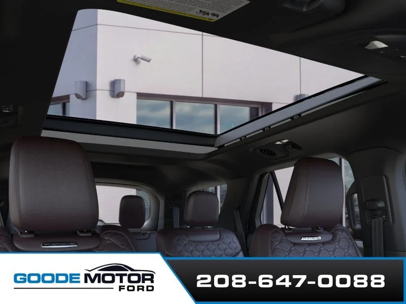 New 2026 Star White Metallic Tri-Coat Ford Platinum™ image 22