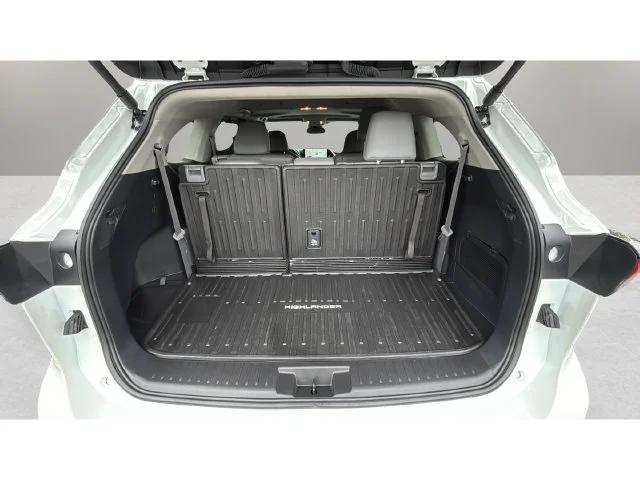 Used 2026 Beige Toyota XLE image 32