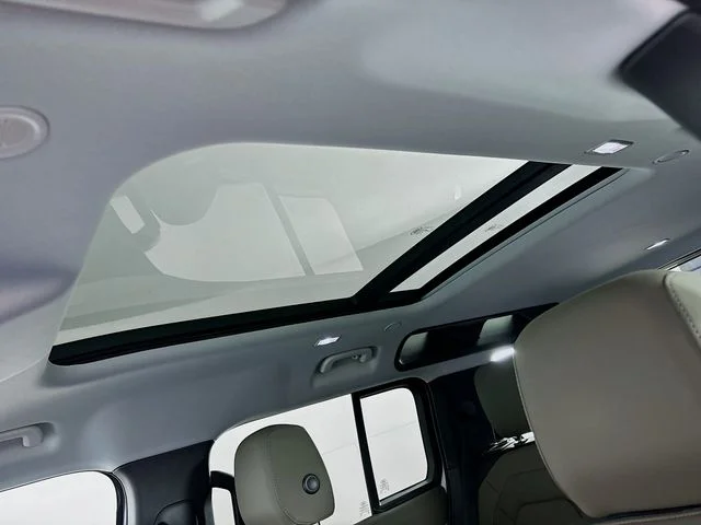New 2025 White Land Rover S image 14